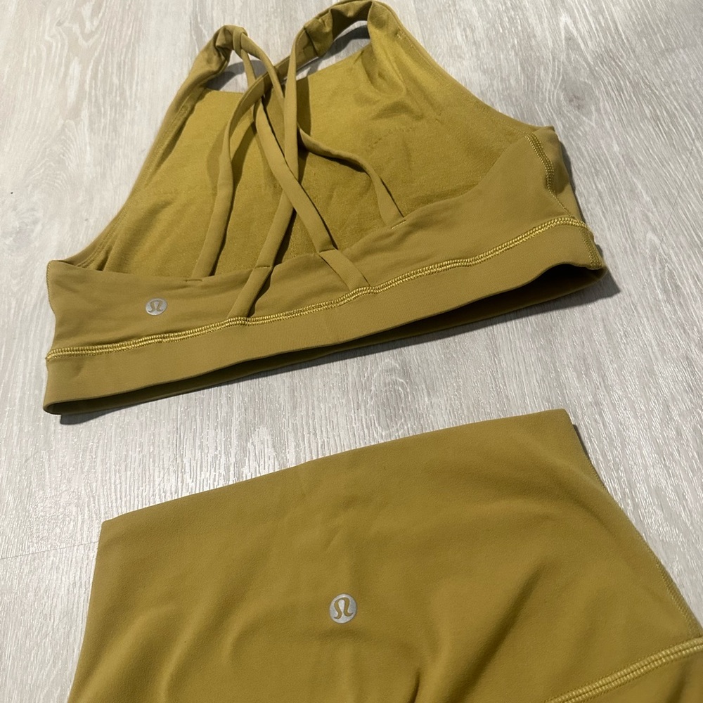Lululemon Workout Set - Picture 4 of 5